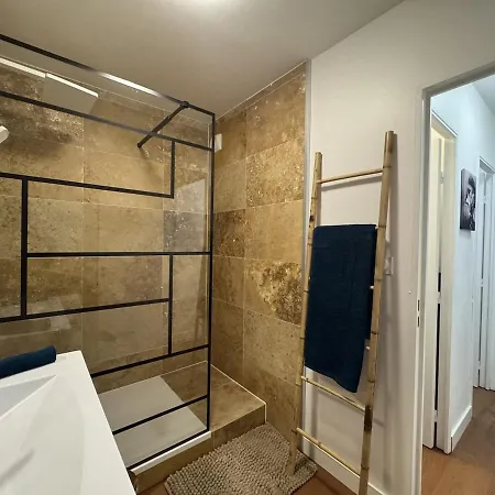Apartment Le Balcon De T3 De 70 M2 Avec 2 Balcon Et Parking Prive *