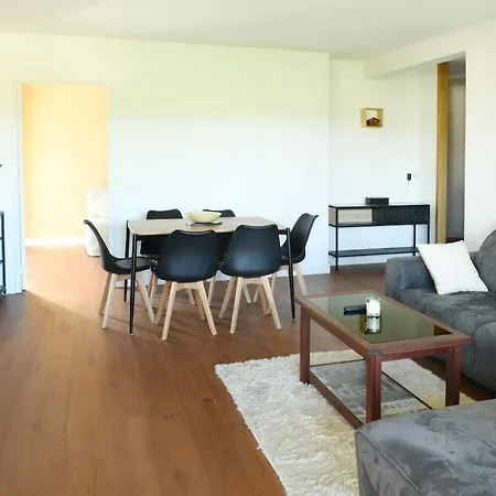 Le Balcon De T3 De 70 M2 Avec 2 Balcon Et Parking Prive *