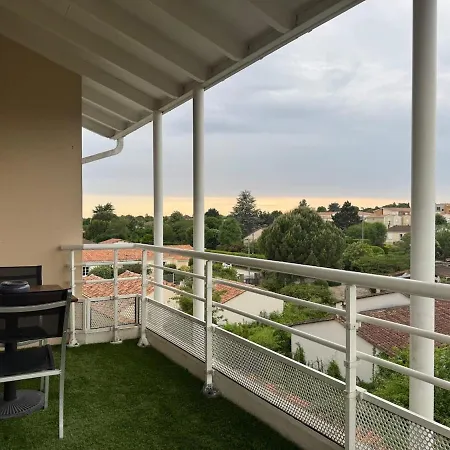 Le Balcon De T3 De 70 M2 Avec 2 Balcon Et Parking Prive Apartment *